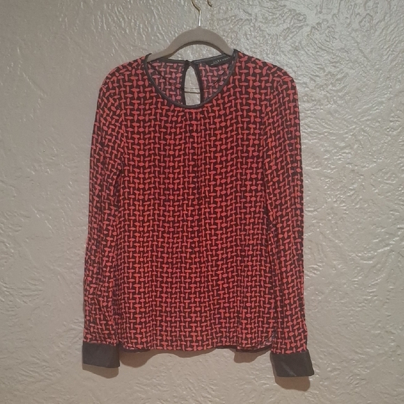 Zara Wome's Red and Black Geometric Blouse Size M - Picture 1 of 10